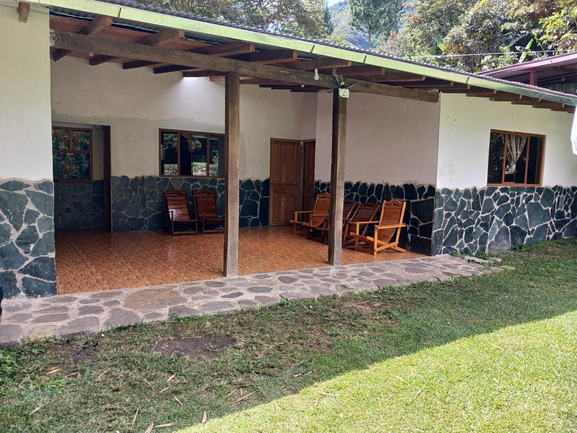 Lia B&B Lucmabamba Sahuayaco Exterior foto